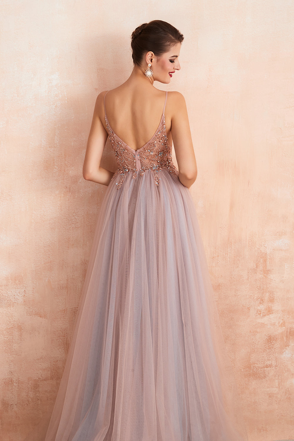 Meilleure robe de bal longue en tulle sans manches à encolure en V et coupe évasée avec fente