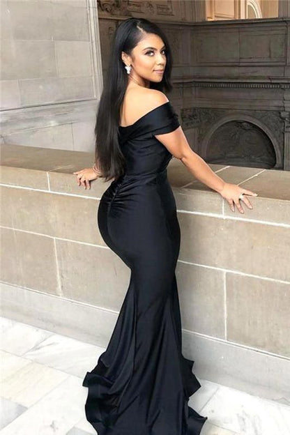 Schwarzes langes schulterfreies rückenfreies Meerjungfrau-Ballkleid