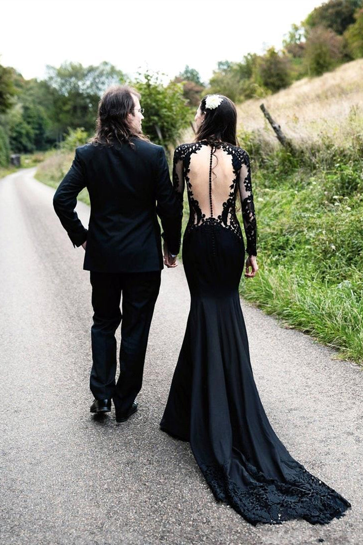 Abito da sposa nero a maniche lunghe a sirena con strascico spazzola