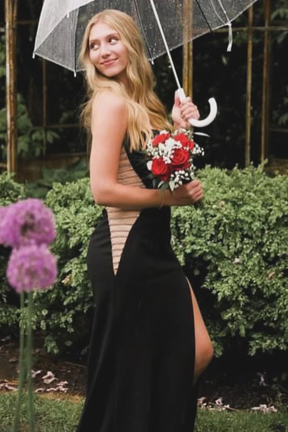 Beatrix | Robe de bal longue noire bustier sirène avec découpe et corset fendu