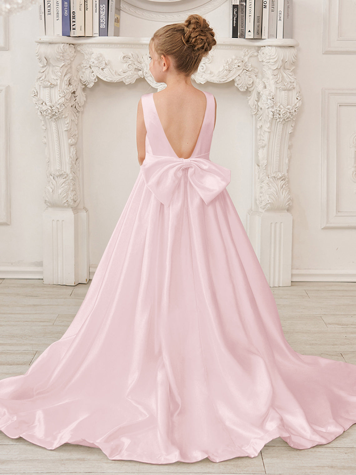 Robe de demoiselle d'honneur en satin sans manches de princesse coupe A avec traîne et nœud 