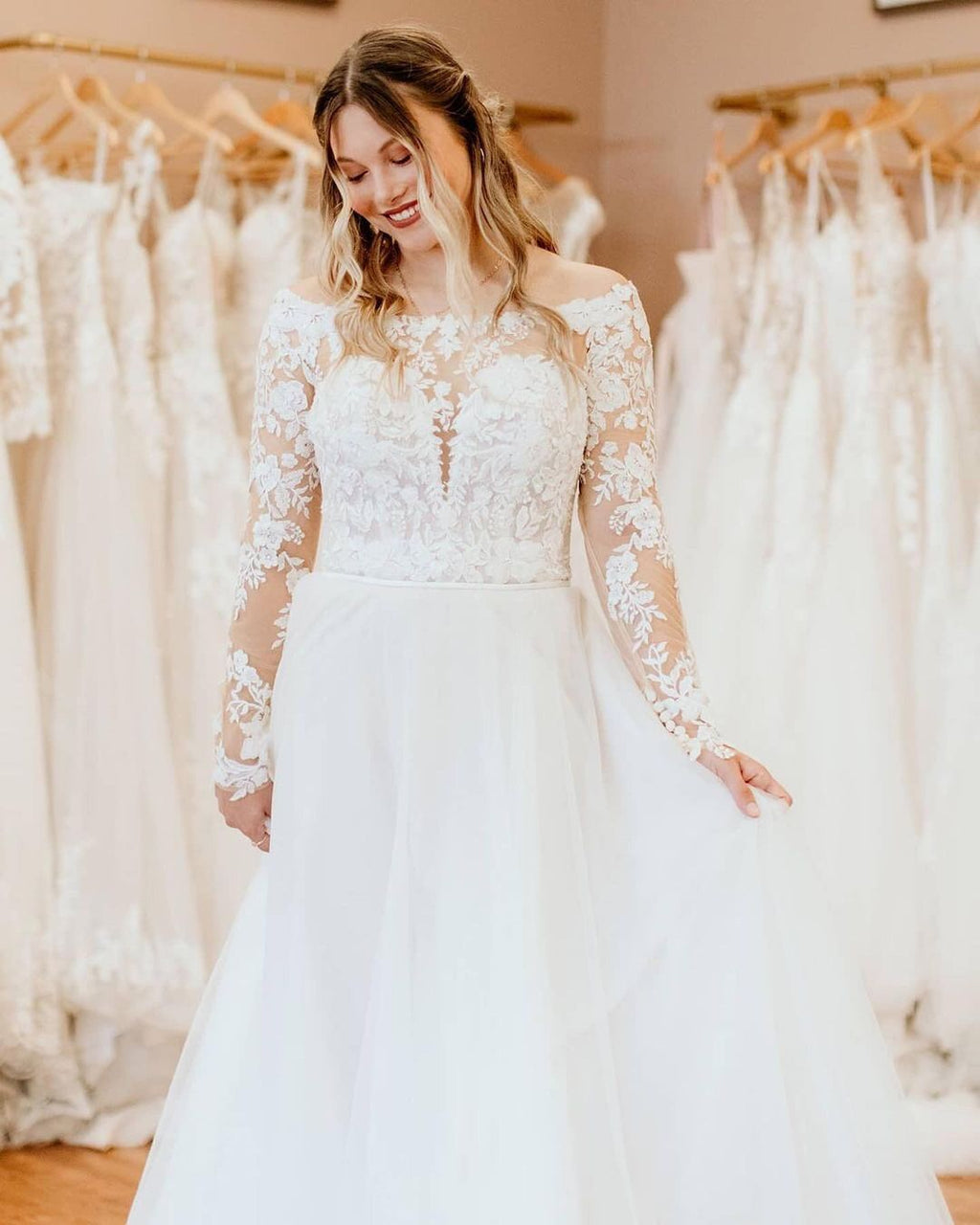 BMbrdal Off-the-Shoulder Long Sleeves Wedding Dress With Lace Appliques