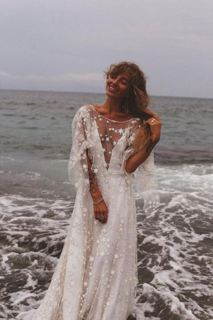 Vestidos de novia bohemios de corte A con mangas largas y espalda descubierta con encaje