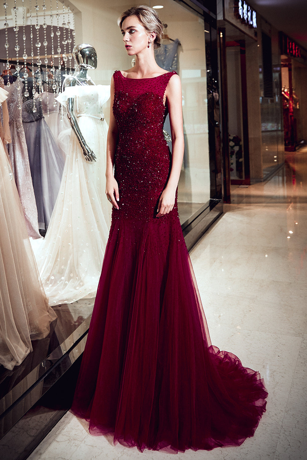 Abiti da sera lunghi color bordeaux a sirena in tulle con paillettes