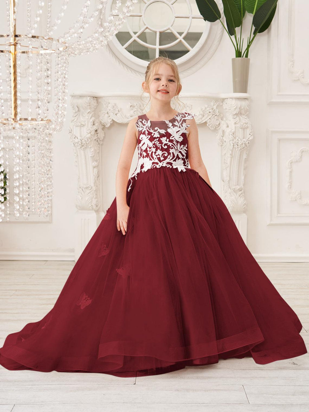 Elegant Sleeveless Tulle Flower Girl Dress With Applique Lace And Sweep Train