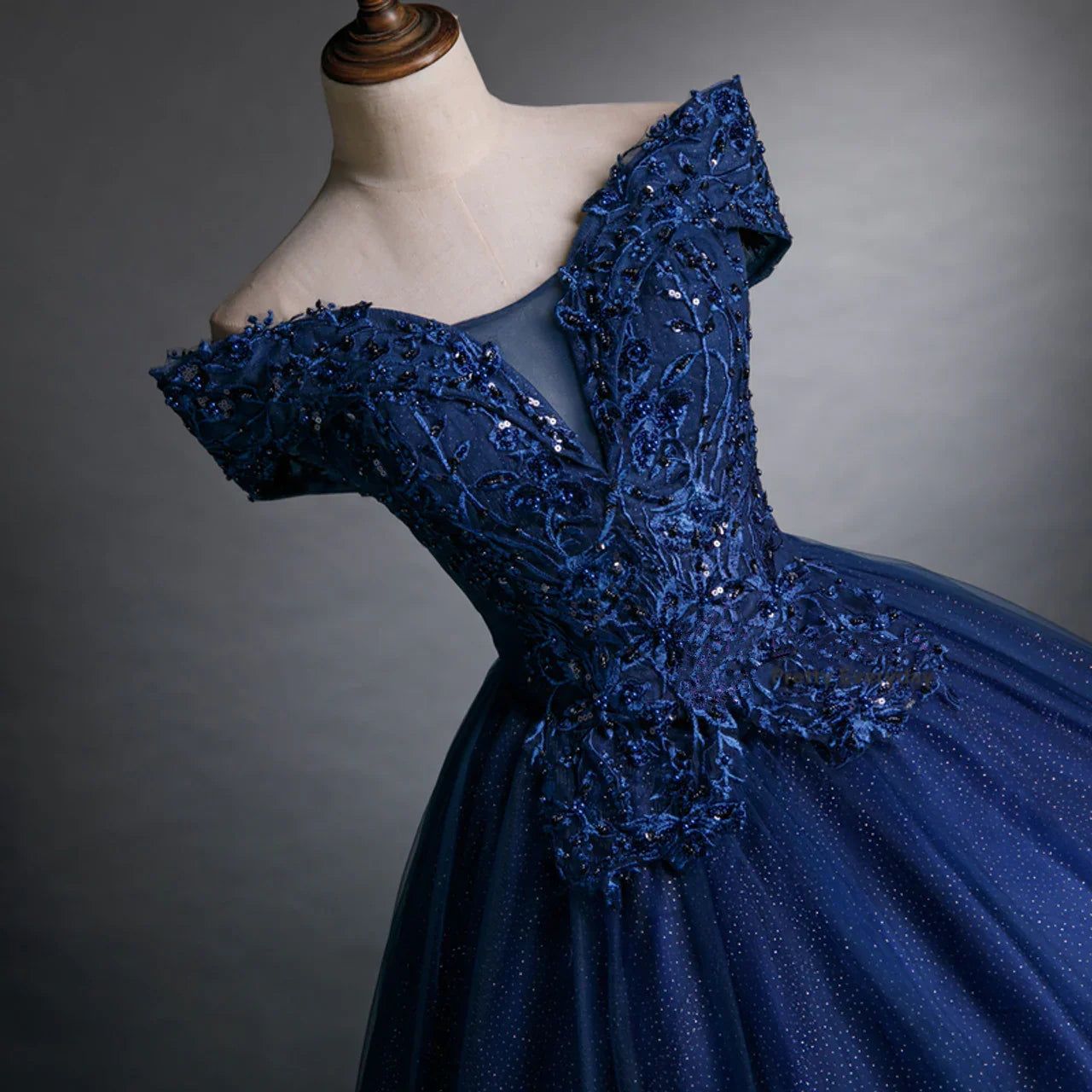 Wunderschönes marineblaues Kleid mit Perlenbesatz, Ballkleid, schulterfreies Abendkleid Y7677