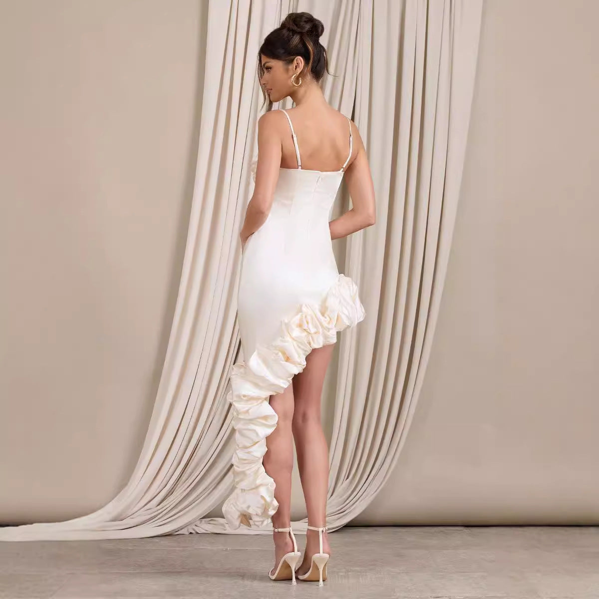 Luxury Pearl Strapless Bandage Prom Dress