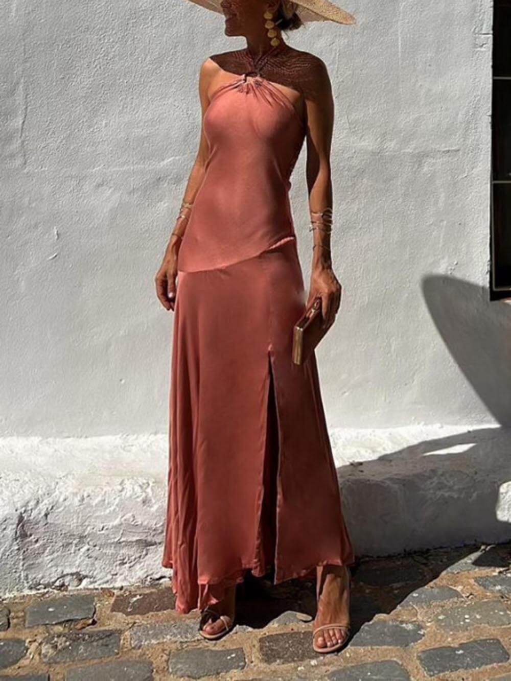 Neckholder-Kleid mit trägerlosem Ringträger und unregelmäßigem Schnitt 