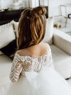 Romantic Ivory Tulle Lace Flower Girl Dress With Long Sleeves Appliques