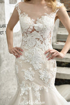 Vestido de novia de sirena con mangas cortas y encaje, blanco/marfil, con flores para jardín