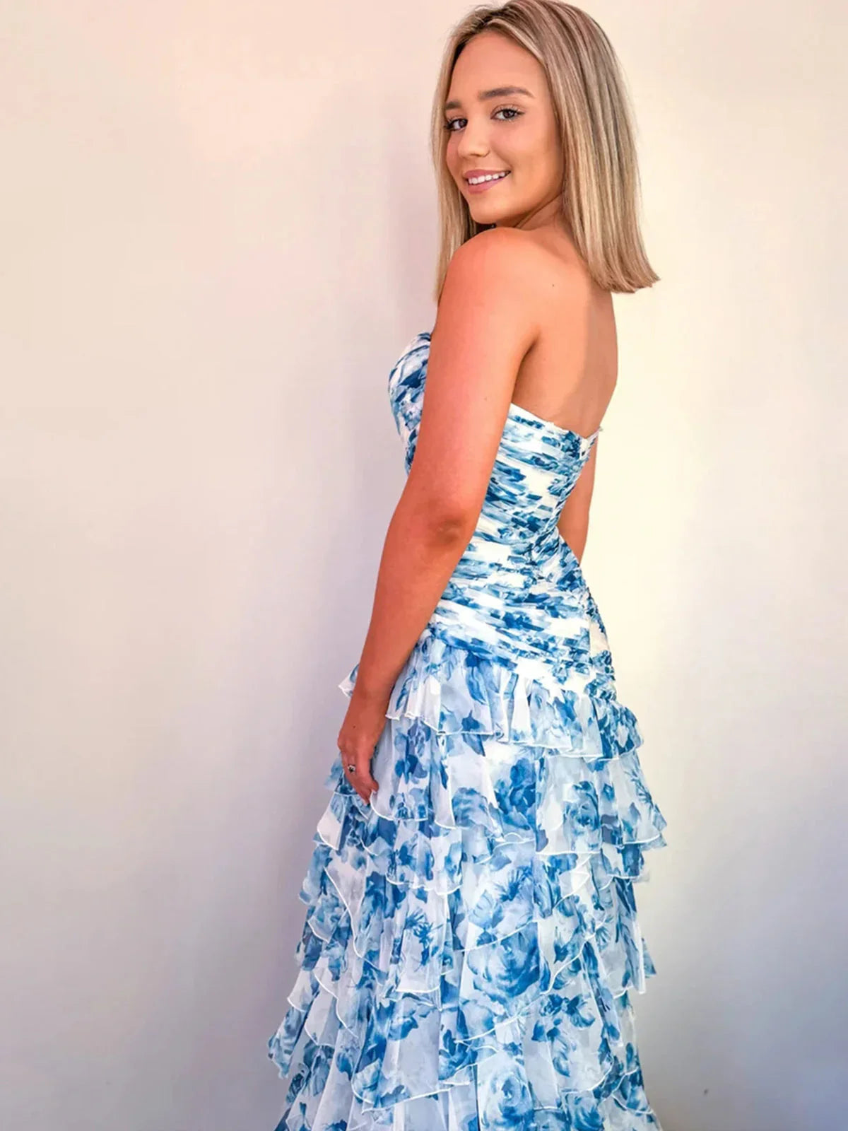 Cassian | Abiti lunghi da cerimonia in chiffon stampato con spacco, modello Sirena Cuore Dolce