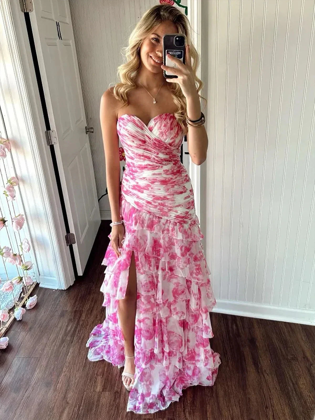 Cassian | Abiti lunghi da cerimonia in chiffon stampato con spacco, modello Sirena Cuore Dolce