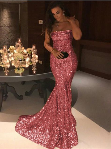 Elegante abito da sera lungo senza spalline con paillettes a sirena