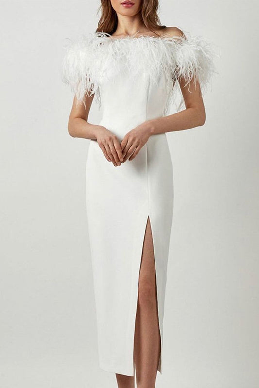 Vestidos de noche elegantes de celebridades con plumas sólidas y cremallera con hombros descubiertos