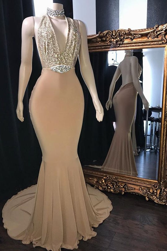 Champagner Lange Neckholder Meerjungfrau Ballkleider Sexy V-Ausschnitt Rückenfreie Abendkleider