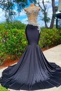 Vestido de Baile Encantador Preto Longo com Apliques de Renda em Tule de Cetim e Joia Sereia