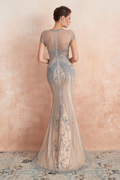 Charmantes Meerjungfrau-Ballkleid mit Flügelärmeln und Perlenbesatz, Rundhalsausschnitt, Abendkleid