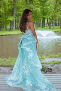 Vestido de Baile Encantador com Coluna, Tule, Renda, Alças Finas e Sem Mangas com Apliques