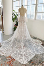 Abito da sposa a sirena con maniche lunghe e cappella incantevole