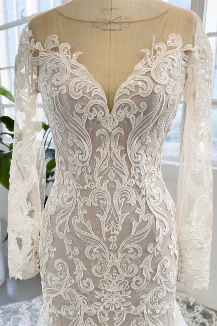 Abito da sposa a sirena con maniche lunghe e cappella incantevole