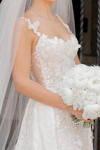 Charming Long Ivory Sleeveless Lace Wedding Dress with Detachable Train