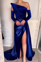 Incantevole abito da sera lungo senza spalline a linea ad A con spacco frontale e maniche lunghe