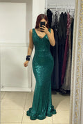 Incantevole abito lungo da sera a sirena senza maniche con scollo a V e perline