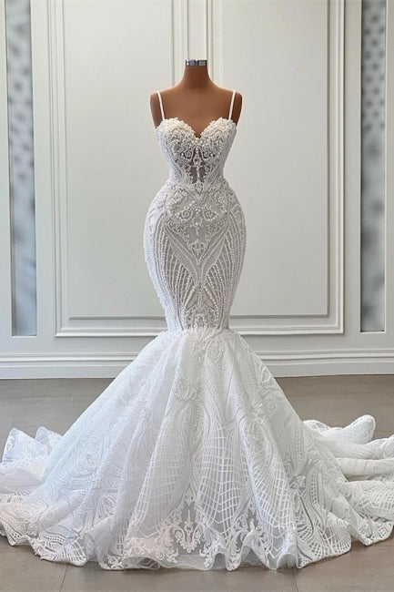 Incantevole abito da sposa a sirena senza maniche con spalline sottili e balze
