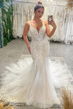 Chic Floor Length V-Neck Spaghetti Straps Sleeveless Mermaid Wedding Dress with Chapel Train