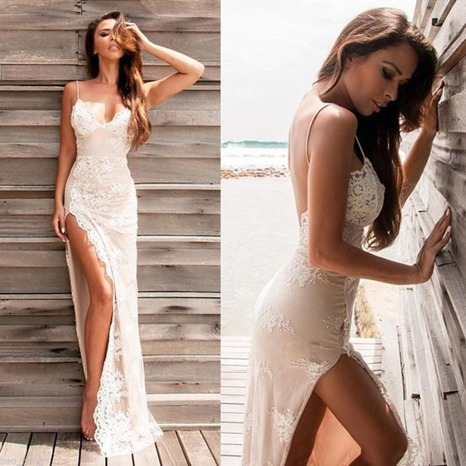 Elegante abito lungo da sera a colonna con spalline, schiena in pizzo senza schienale e spacco