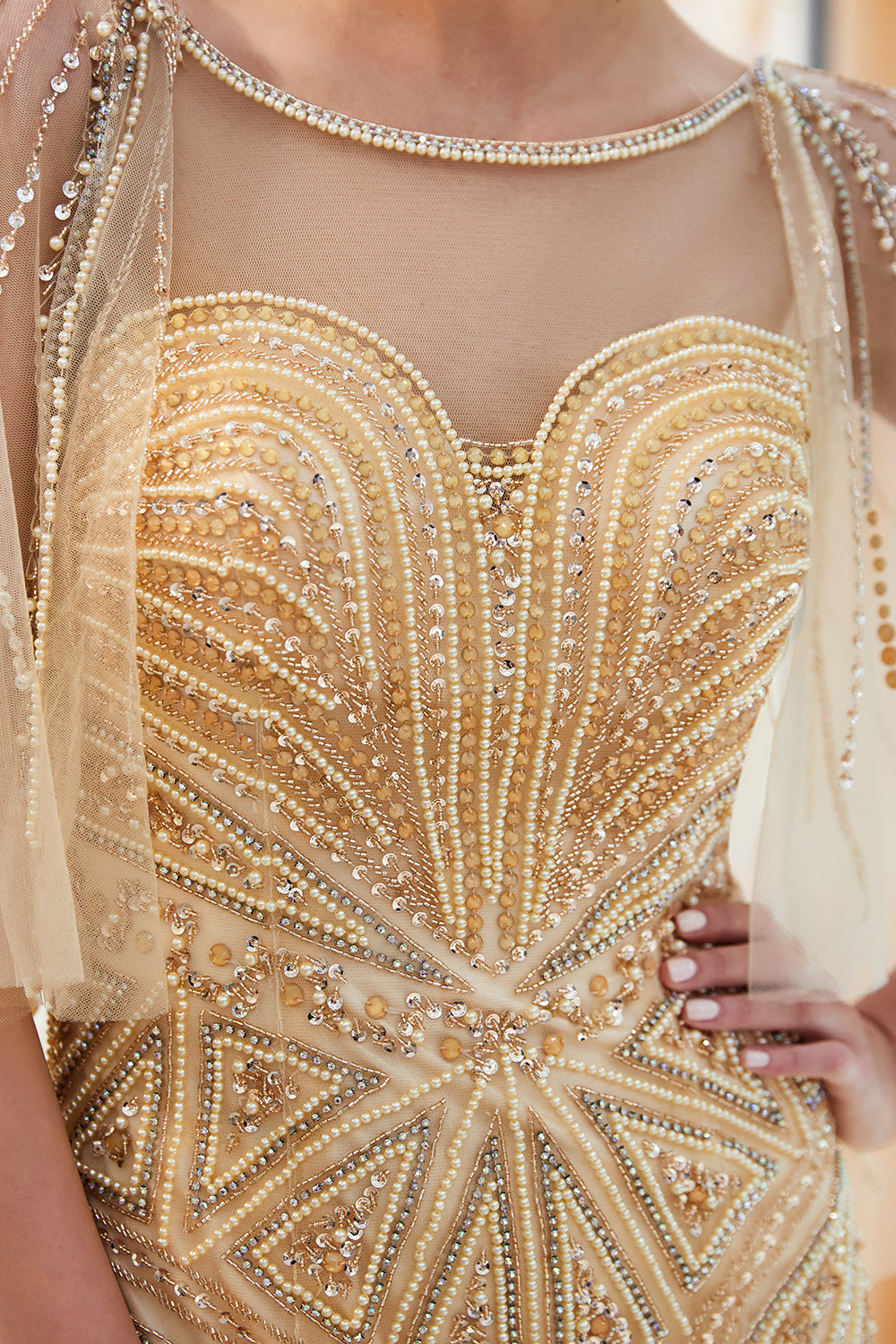 Schickes langes Meerjungfrau-Ballkleid mit Juwelen- und Perlenbesatz aus Tüll mit Ärmeln