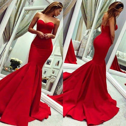 Schickes langes Meerjungfrau-Abendkleid mit Herzausschnitt aus Satin in Rot
