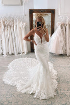 Chic Long Mermaid Sweetheart Sleeveless Spaghetti Straps Lace Backless Wedding Dresses