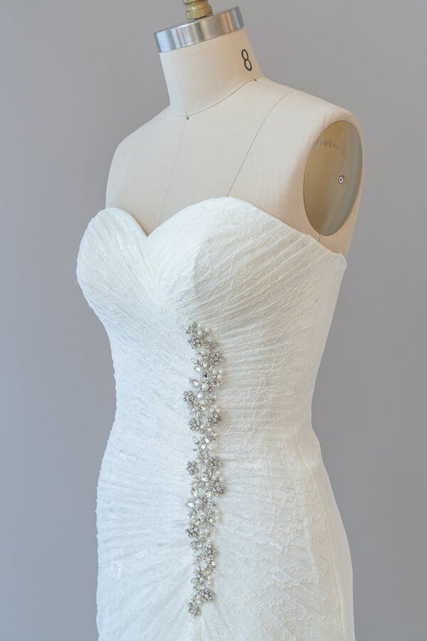 Vestido de Noiva Elegante Longo Justo Sem Alças com Folhos e Renda