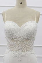 Robes de mariée élégantes sirène à fines bretelles ornées de perles chic