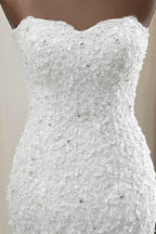 Chic Strapless Lace Appliques Mermaid Wedding Dress With Beading White