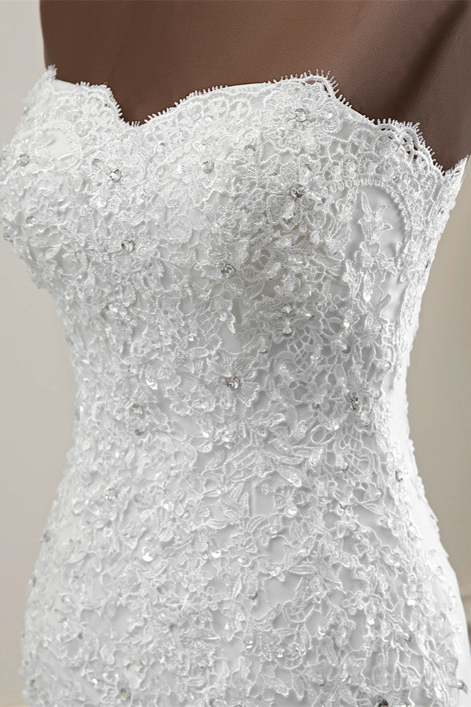 Chic Strapless Lace Appliques Mermaid Wedding Dress With Beading White