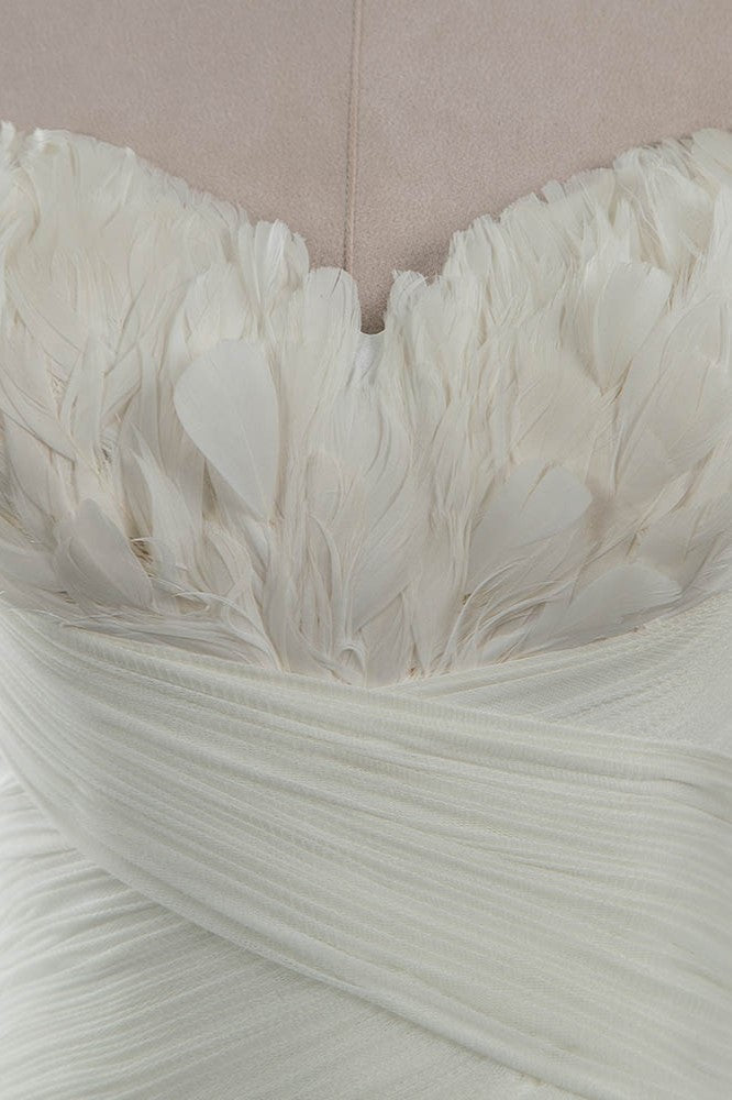 Ivory Strapless Sweetheart Wedding Dress Tulle Mermaid Gown With Feathers