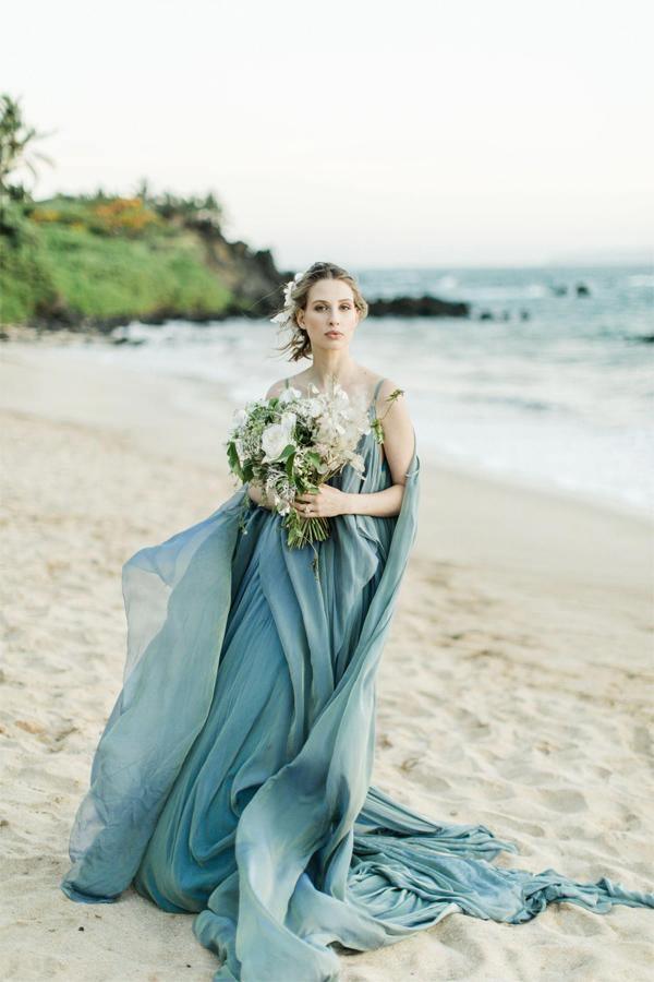 Chiffon Rustic Wedding Dresses Beach Wedding Gown With Court Train