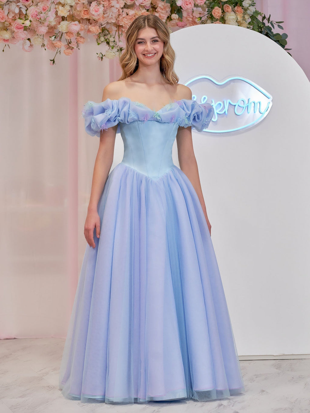 Robe de bal bleue Cendrillon en tulle à épaules dénudées avec cristaux et papillons