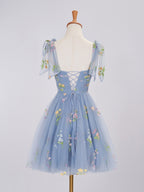 Vestido de fiesta Aline corto de tul con escote en forma de corazón y estampado floral