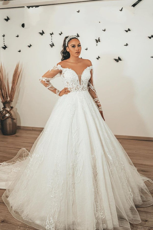 Vestido de novia elegante de tul con encaje, apliques de corazón, corte A y mangas