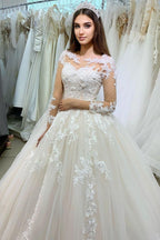 Classy Long Princess Appliques Lace Tulle Wedding Dress with Sleeves