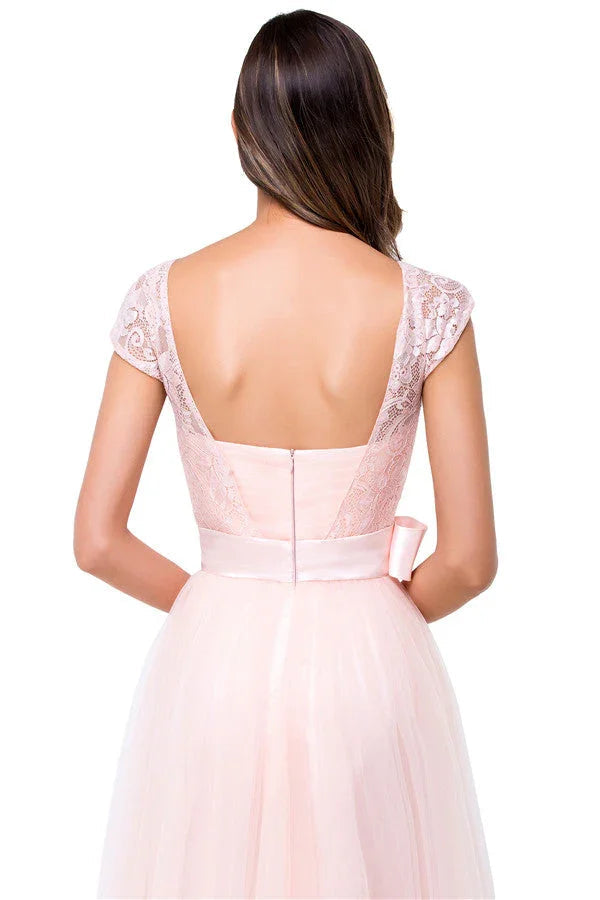 فساتين وصيفات العروس من الشيفون بطول الأرض مع أشرطة على شكل حرف A للطاقم