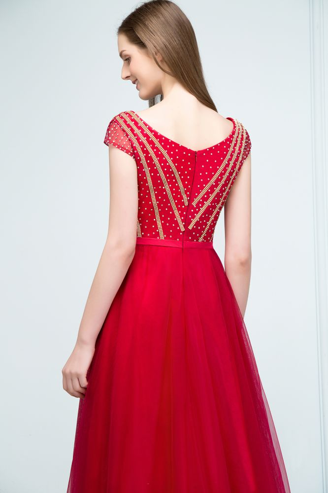 Vestidos de cerimónia com tule bordado a cristal, corte evasê, comprimento até ao chão, mangas curtas tipo capa e faixa na cintura