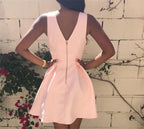 Vestido de fiesta corto rosa con escote en V hecho a medida Vestido de fiesta rosa con escote en V