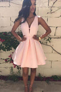 Vestido de fiesta corto rosa con escote en V hecho a medida Vestido de fiesta rosa con escote en V