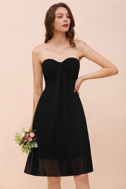 Süßes schwarzes knielanges Brautjungfernkleid Sweetheart Homecoming-Kleid für Mädchen