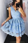 Lindo vestido de fiesta corto de encaje azul Vestido de fiesta de encaje azul