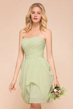 Vestido Mini de Dama de Honra com Folhos, Sem Mangas, Justo e em Chiffon, para Convidada de Casamento